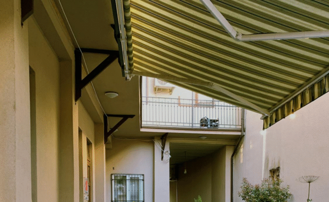 Installing Retractable Awnings